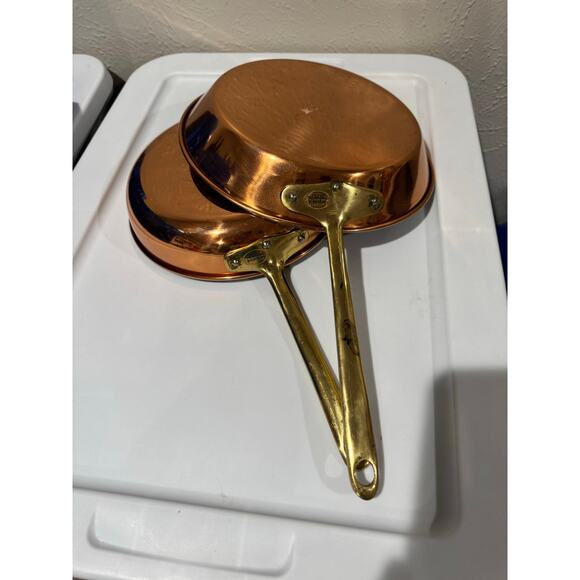 Benjamin & Medwin hanging Copper Cookware Two Skillets Frypans - Picture 5 of 10